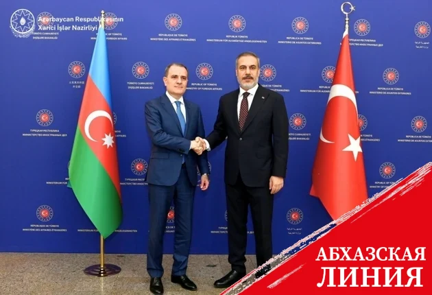 Главы МИД Азербайджана и Турции встретились в Джидде