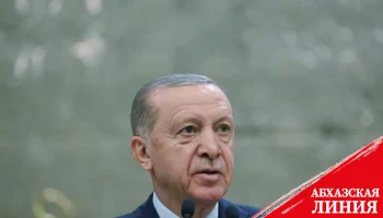 Глава Турции прилетел в Астану