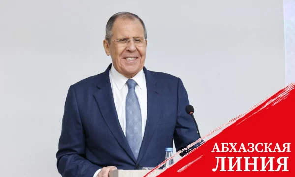 
Сергей Шамба поздравил Сергея Лаврова с вручением ордена Святого апостола Андрея Первозванного
