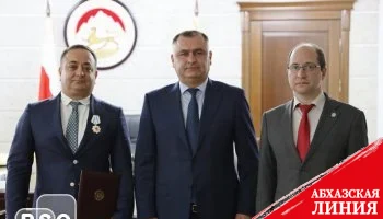Президент Южной Осетии встретился с председателем правления Российского исторического общества