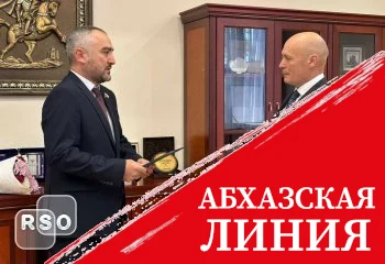 Марат Кулахметов передал Алану Маргиеву поздравления от руководителей Совета Федерации и Государственной Думы РФ