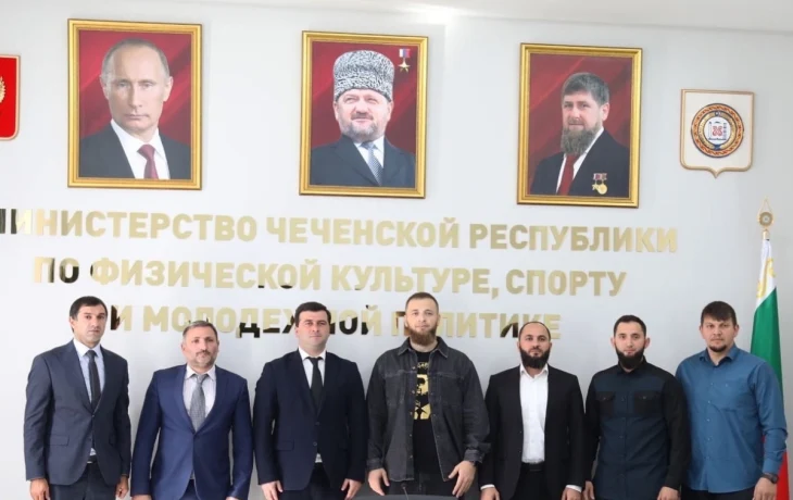 
Таращ Хагба встретился в Грозном с министром ЧР по физической культуре и спорту
