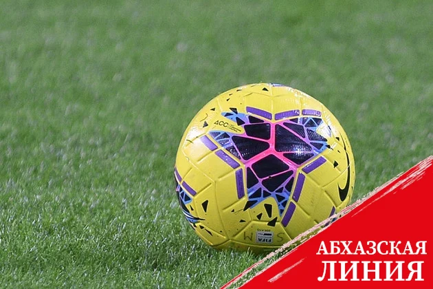 Армянский футбольный клуб расстался сразу с пятью футболистами