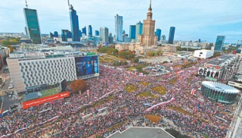 "Миллион сердец" против партии власти в Польше