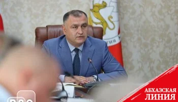 Президент Южной Осетии провел совещание с руководителями силовых структур и правоохранительных органов