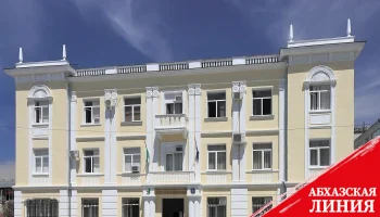 
Генеральный прокурор Адгур Агрба
взял под
личный контроль расследование резонансных уголовных дел
