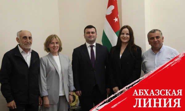 
В Госкомспорте обсудили перспективы спортивного сотрудничества Абхазии и России
 
