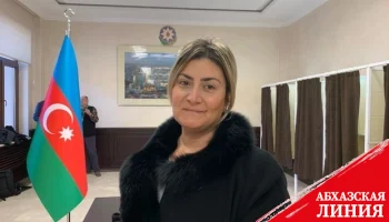 Жительница Баку: я с большим удовольствием проголосовала за Ильхама Алиева