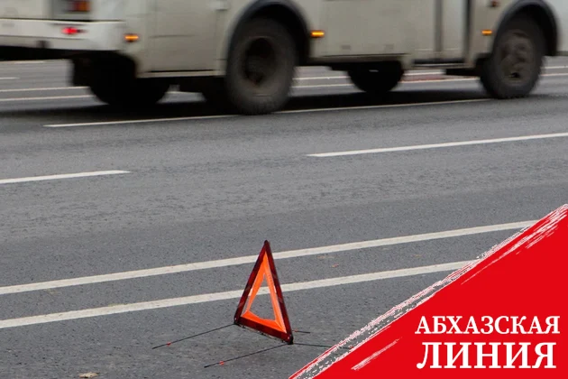 В Армении в ДТП с маршруткой пострадали пассажиры