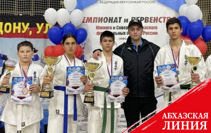 
 
Абхазские спортсмены заняли призовые места в первенстве ЮФО и СКФО по каратэ кекусинкай (IFK) кумитэ
