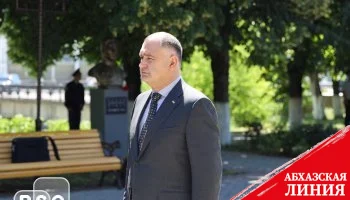 Президент Южной Осетии почтил память погибших в Великой Отечественной войне