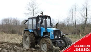 
800 га земли было вспахано в Гулрыпшском районе в 2023 году
