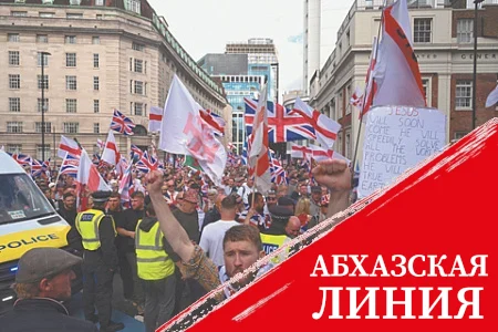 Британские лейбористы и консерваторы освобождают сцену ультраправым