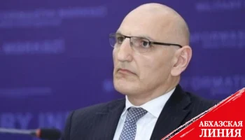 Амирбеков: Париж наносит ущерб роли ЕС в посредничестве между Баку и Ереваном