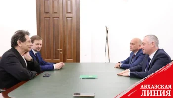 
Бадра Гунба встретился с ректором Театрального института им. Б. Щукина Евгением Князевым
