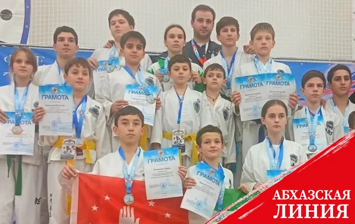 
13 медалей завоевали абхазские тхэквондисты во Всероссийском турнире «Кубок Черноморского побережья Кавказа»
