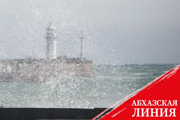 Ураганы и подтопления - в Турции море вышло из берегов