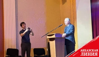 
Бадра Гунба: "Абхазское государство будет делать всё возможное для поддержки добровольцев, их родителей и детей"
