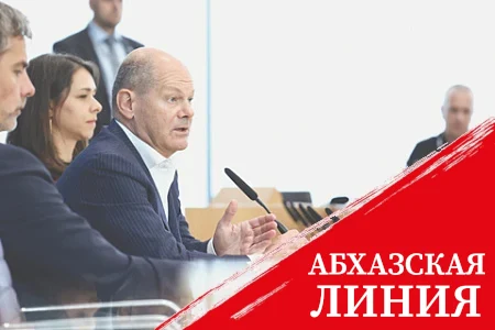 Шольц заявил, что в 2025 году поборется за пост канцлера