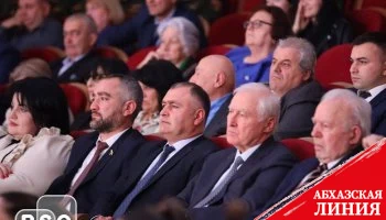 Президент Южной Осетии посетил торжественное собрание, посвященное 165-летию со дня рождения Коста Хетагурова
