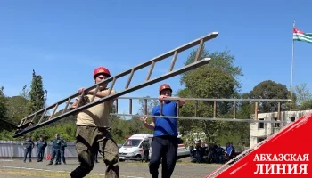 
Столичные спасатели стали победителями в соревнованиях по пожарно-спасательному спорту
