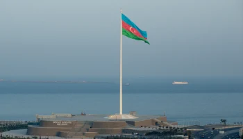 Доверие Азербайджана к Франции равно нулю