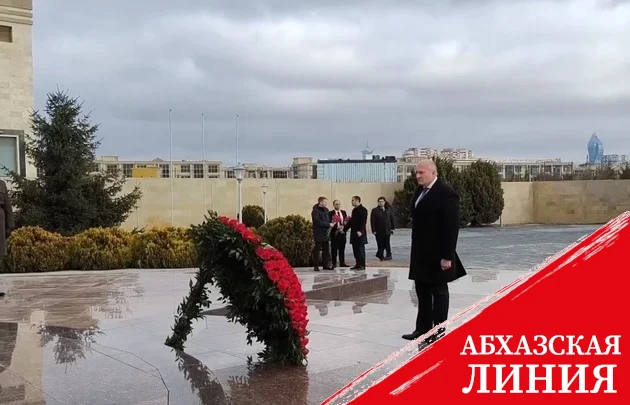 Глава МЧС России прилетел в Азербайджан