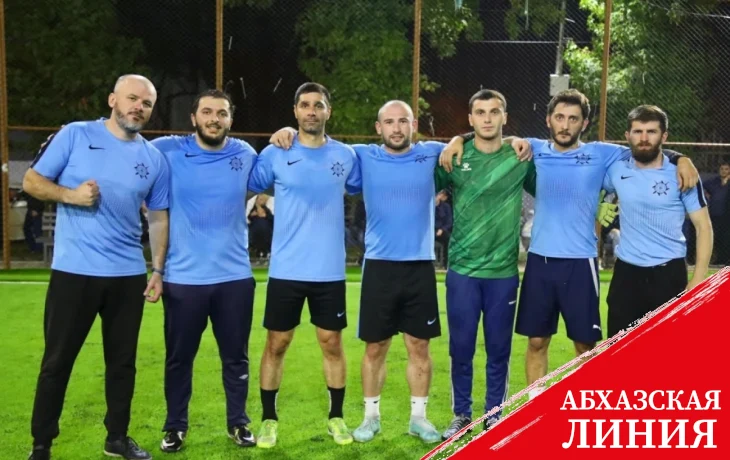 Команды МВД и СГБ встретятся в финале турнира по мини-футболу среди команд министерств и ведомств Абхазии