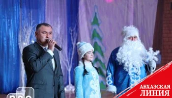 Президент Южной Осетии принял участие в благотворительной акции «Моя новогодняя мечта»