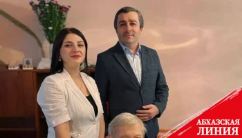 
Руслан Аджба поздравил ветерана Великой Отечественной войны Анну Панасенко со 100-летним юбилеем
