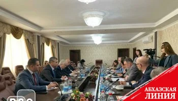 В Цхинвале состоялась встреча участников югоосетинской делегации на Женевских международных дискуссиях с Сопредседателями от ЕС, ОБСЕ и ООН