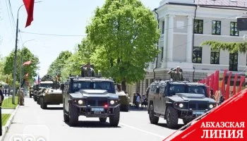 Алан Гаглоев посетил генеральную репетицию военного парада ко Дню Победы