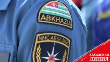 Сотрудники МЧС доставили в Абхазию тело погибшего в боях за освобождение Донбасса