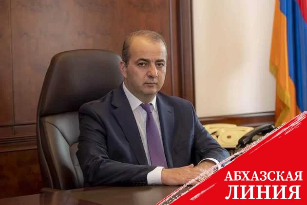 Глава СНБ Армении вернулся на свой пост спустя несколько часов после увольнения