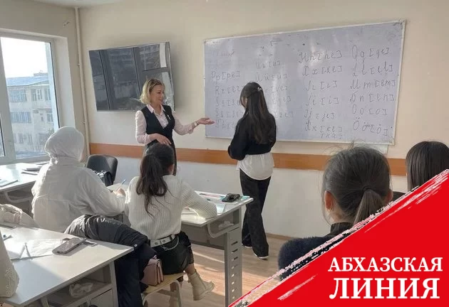 Азербайджанский язык стали изучать в университетах Узбекистана